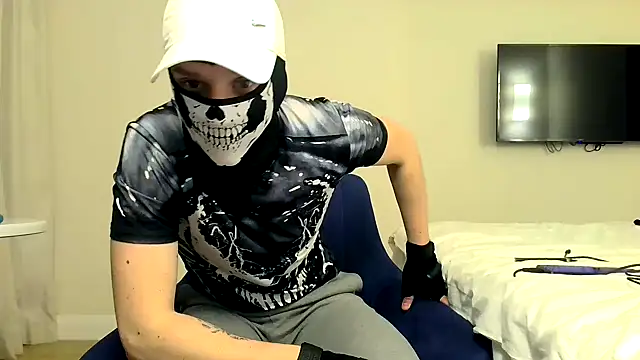 Snapshot of RyanRubber chatting on March 2026 07:19:01 PM RyanRubber online show from March 2026 07:19:01 PM