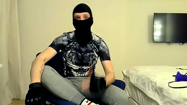 Snapshot of RyanRubber chatting on March 2026 07:24:02 PM RyanRubber online show from March 2026 07:24:02 PM