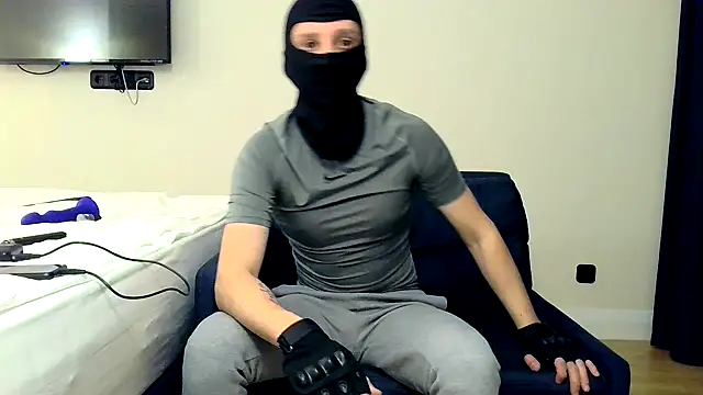 Snapshot of RyanRubber chatting on April 2026 07:23:02 PM RyanRubber online show from April 2026 07:23:02 PM