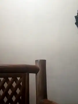 yum330 online show from April 2026 04:12:02 PM