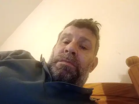 stud2512 online show from March 2026 09:54:01 PM