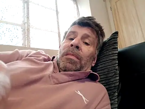 stud2512 online show from April 2026 03:39:01 PM