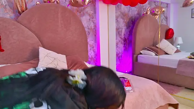 Renata Love online show from February 2026 12:02:01 PM