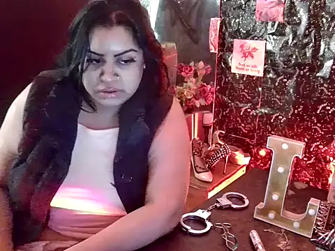 Snapshot of MistressMileenaMiami chatting on July 2026 06:07:01 AM MistressMileenaMiami online show from July 2026 06:07:01 AM