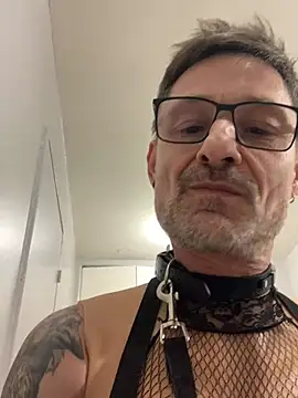 YONIYOGA online show from April 2026 07:44:01 PM