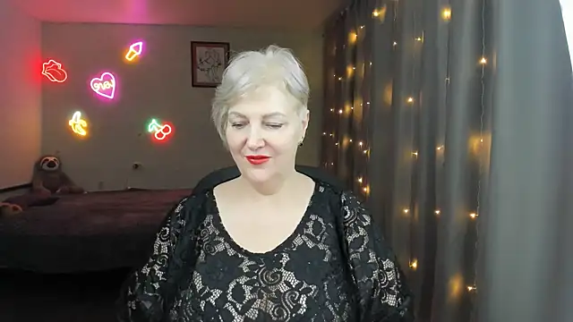 Mary-Leee online show from May 2026 08:11:01 AM