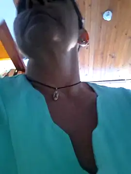 Lorenaluna online show from April 2026 02:43:01 PM