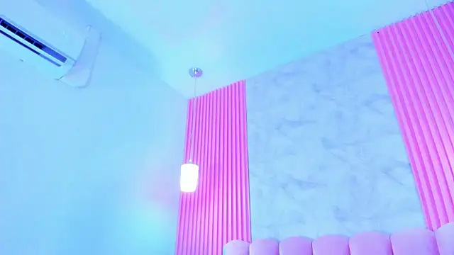 Snapshot of ArianaRougee chatting on July 2026 03:22:01 AM ArianaRougee online show from July 2026 03:22:01 AM