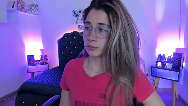 SaraRoadess online show from March 2026 07:43:02 PM