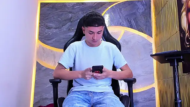 Matheus Ic  online show from February 2026 07:24:02 PM