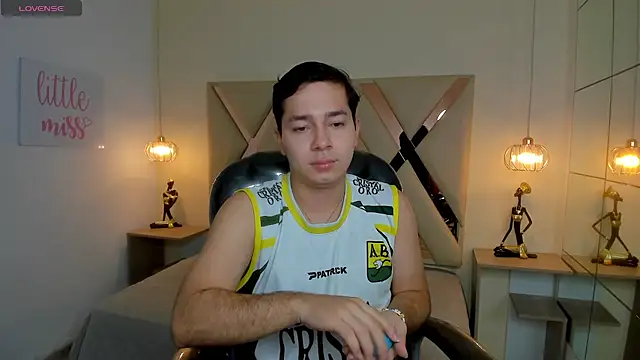 Julian Smith21 online show from March 2026 12:52:01 PM