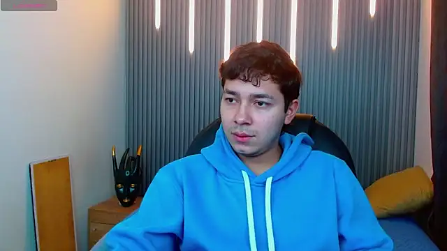 Julian Smith21 online show from March 2026 01:06:01 PM