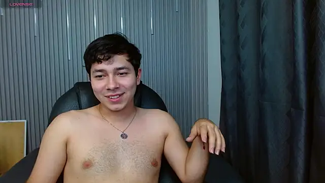 Julian Smith21 online show from April 2026 03:45:02 AM