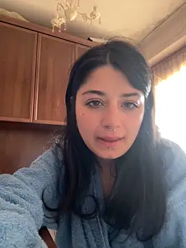 Snapshot of maryzoe05 chatting on March 2026 01:44:01 PM maryzoe05 online show from March 2026 01:44:01 PM