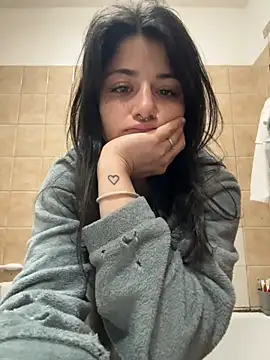 Snapshot of maryzoe05 chatting on April 2026 03:29:02 AM maryzoe05 online show from April 2026 03:29:02 AM