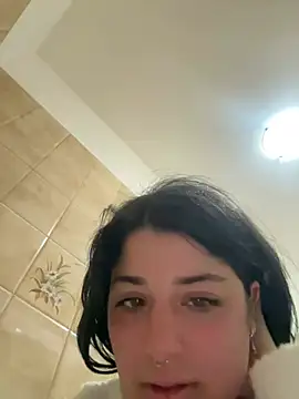 Snapshot of maryzoe05 chatting on April 2026 04:26:01 PM maryzoe05 online show from April 2026 04:26:01 PM