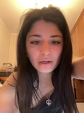 Snapshot of maryzoe05 chatting on April 2026 03:53:01 PM maryzoe05 online show from April 2026 03:53:01 PM