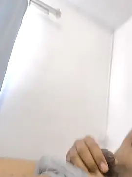 emperator13 online show from April 2026 09:03:02 AM