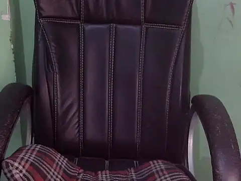 cute momo love online show from April 2026 05:14:02 AM