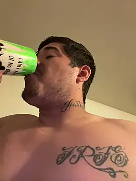 Sweetdickwill online show from February 2026 03:05:02 AM