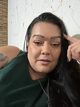 Snapshot of violeta_delavega chatting on May 2026 10:06:02 PM violeta delavega online show from May 2026 10:06:02 PM