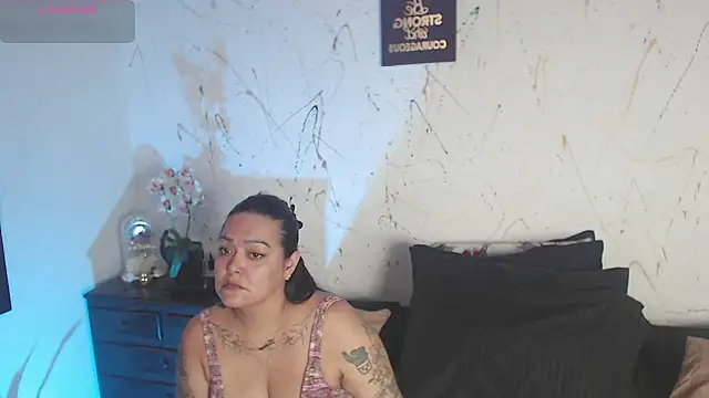 Snapshot of violeta_delavega chatting on May 2026 01:35:01 AM violeta delavega online show from May 2026 01:35:01 AM