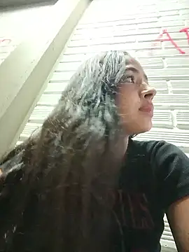 Sexy cloe outdoors online show from February 2026 05:57:02 PM