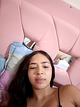 Sexy cloe outdoors online show from March 2026 08:04:02 PM