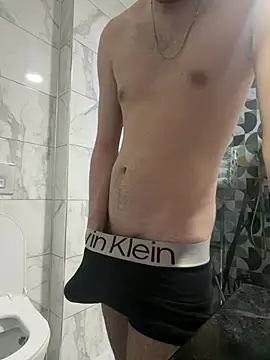 Vireontr1 online show from March 2026 08:35:02 PM