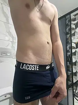 Vireontr1 online show from March 2026 08:08:02 PM