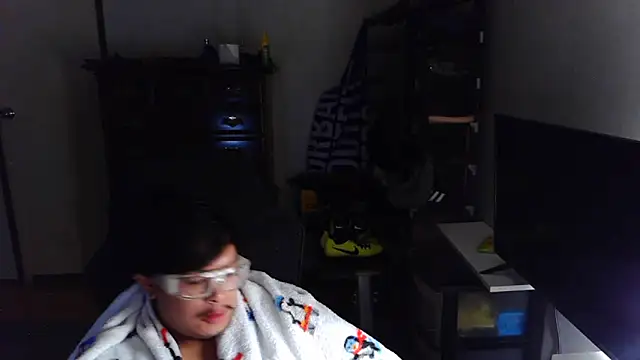 Snapshot of longlongsong chatting on February 2026 08:44:02 AM longlongsong online show from February 2026 08:44:02 AM