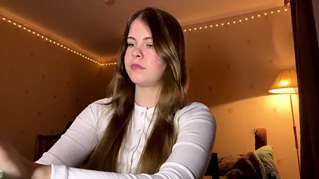 Amy Maev online show from March 2026 05:21:01 PM