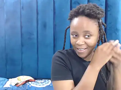 CreamyTea online show from March 2026 06:15:01 PM