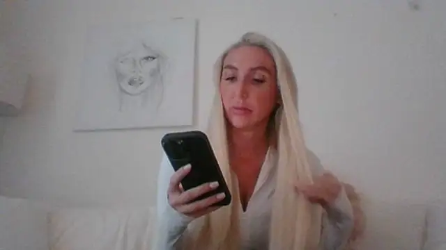 kinkykara25 online show from February 2026 01:09:02 PM