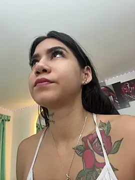 Snapshot of Pamela23x chatting on May 2026 01:18:02 PM Pamela23x online show from May 2026 01:18:02 PM