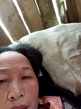 Snapshot of heesuu11 chatting on March 2026 06:03:01 AM heesuu11 online show from March 2026 06:03:01 AM