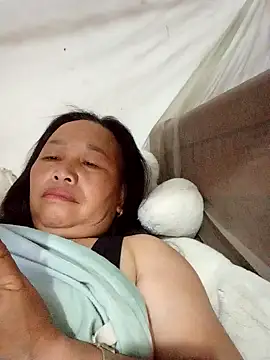 Snapshot of heesuu11 chatting on March 2026 06:08:01 PM heesuu11 online show from March 2026 06:08:01 PM