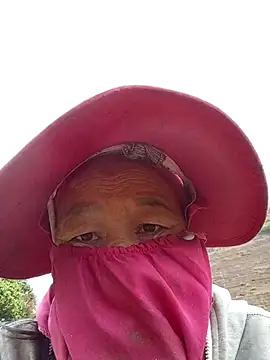 Snapshot of heesuu11 chatting on April 2026 08:59:01 AM heesuu11 online show from April 2026 08:59:01 AM