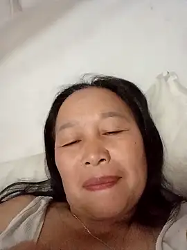 Snapshot of heesuu11 chatting on April 2026 01:41:01 PM heesuu11 online show from April 2026 01:41:01 PM