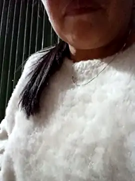 Snapshot of heesuu11 chatting on April 2026 10:57:02 AM heesuu11 online show from April 2026 10:57:02 AM