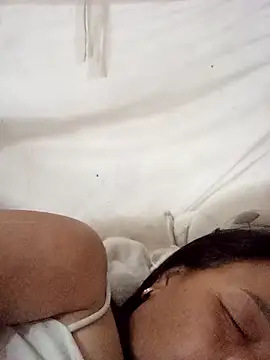 Snapshot of heesuu11 chatting on April 2026 06:19:02 PM heesuu11 online show from April 2026 06:19:02 PM