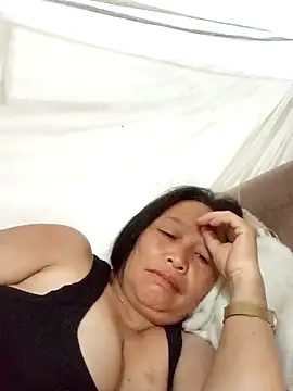 Snapshot of heesuu11 chatting on April 2026 07:08:01 PM heesuu11 online show from April 2026 07:08:01 PM