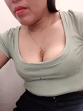 01 ANNA 01 online show from April 2026 07:58:02 PM