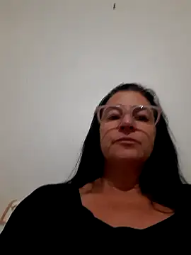 Snapshot of Camilegaucha chatting on May 2026 01:10:02 AM Camilegaucha online show from May 2026 01:10:02 AM