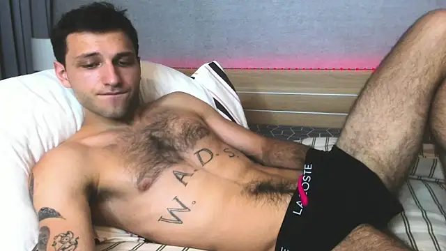 DarkRogue19 online show from April 2026 04:07:01 PM