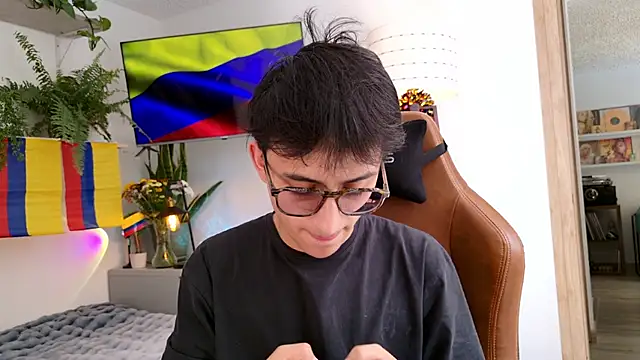 Snapshot of Sr_evann chatting on July 2026 03:14:02 PM Sr evann online show from July 2026 03:14:02 PM