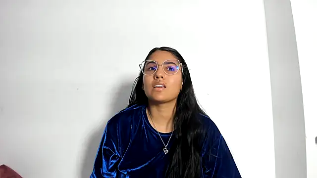 Snapshot of TatyGomez_ chatting on July 2026 04:03:01 AM TatyGomez online show from July 2026 04:03:01 AM