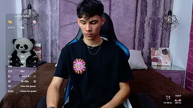 AronTawers online show from June 2026 07:02:02 PM