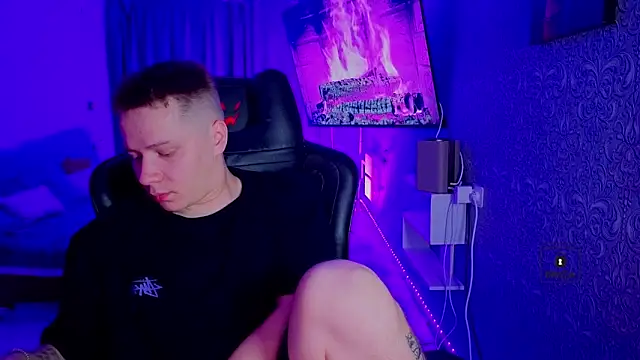 Karl Night  online show from May 2026 06:02:02 PM