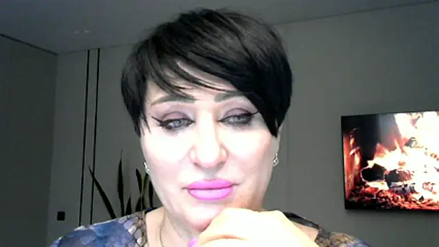 Kleotempt online show from March 2026 05:17:02 PM